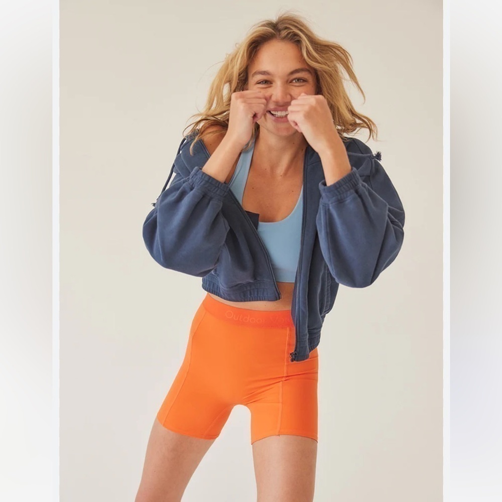 NWT Outdoor Voices SuperForm™️ 5” Shorts in Orange Size Small